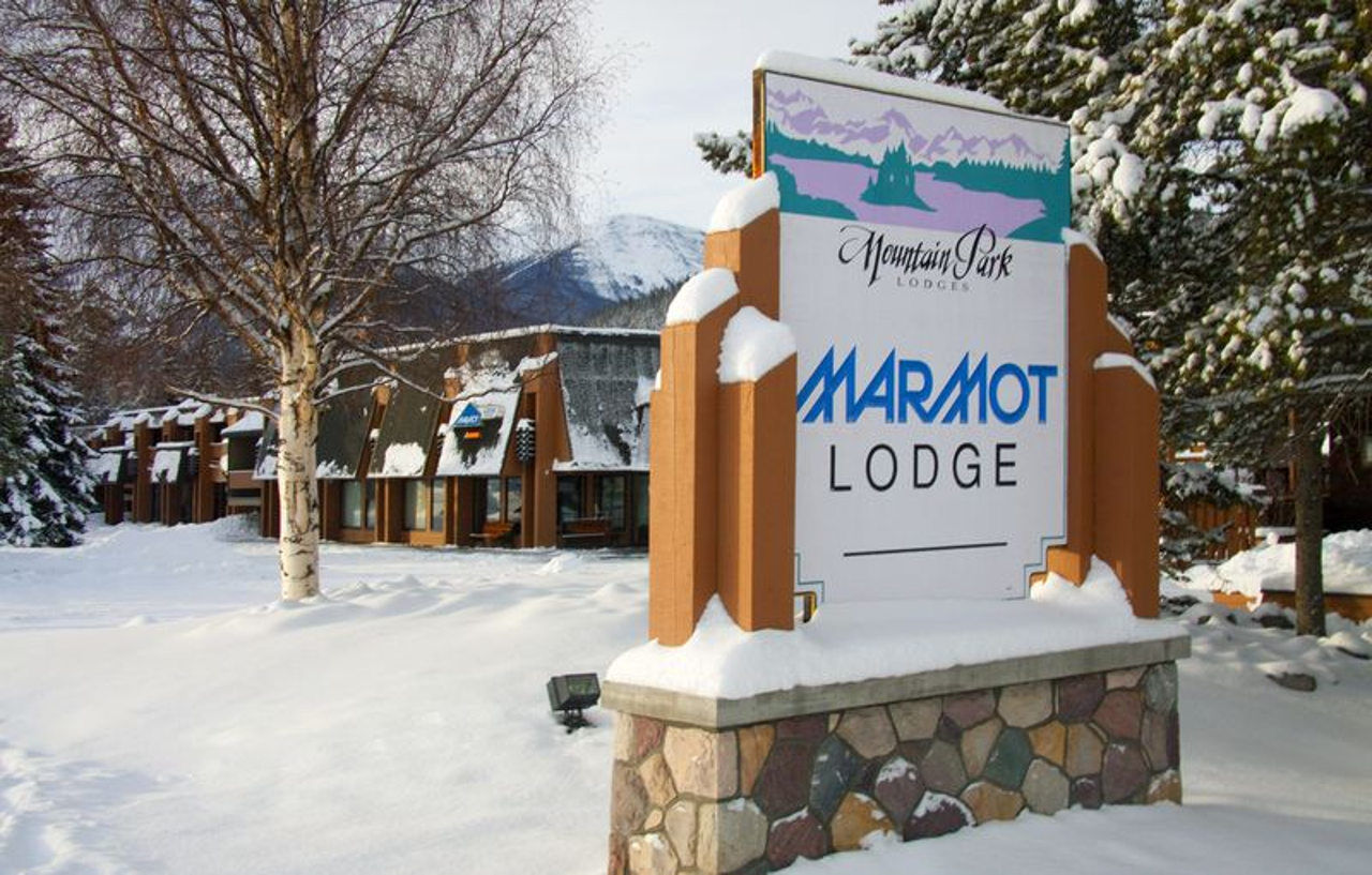 Lodge Marmot *